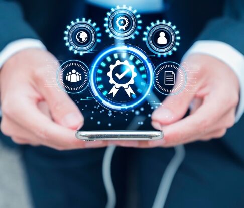 Visuel de mise en œuvre de base de ServiceNow ITSM montrant les modules et les résultats