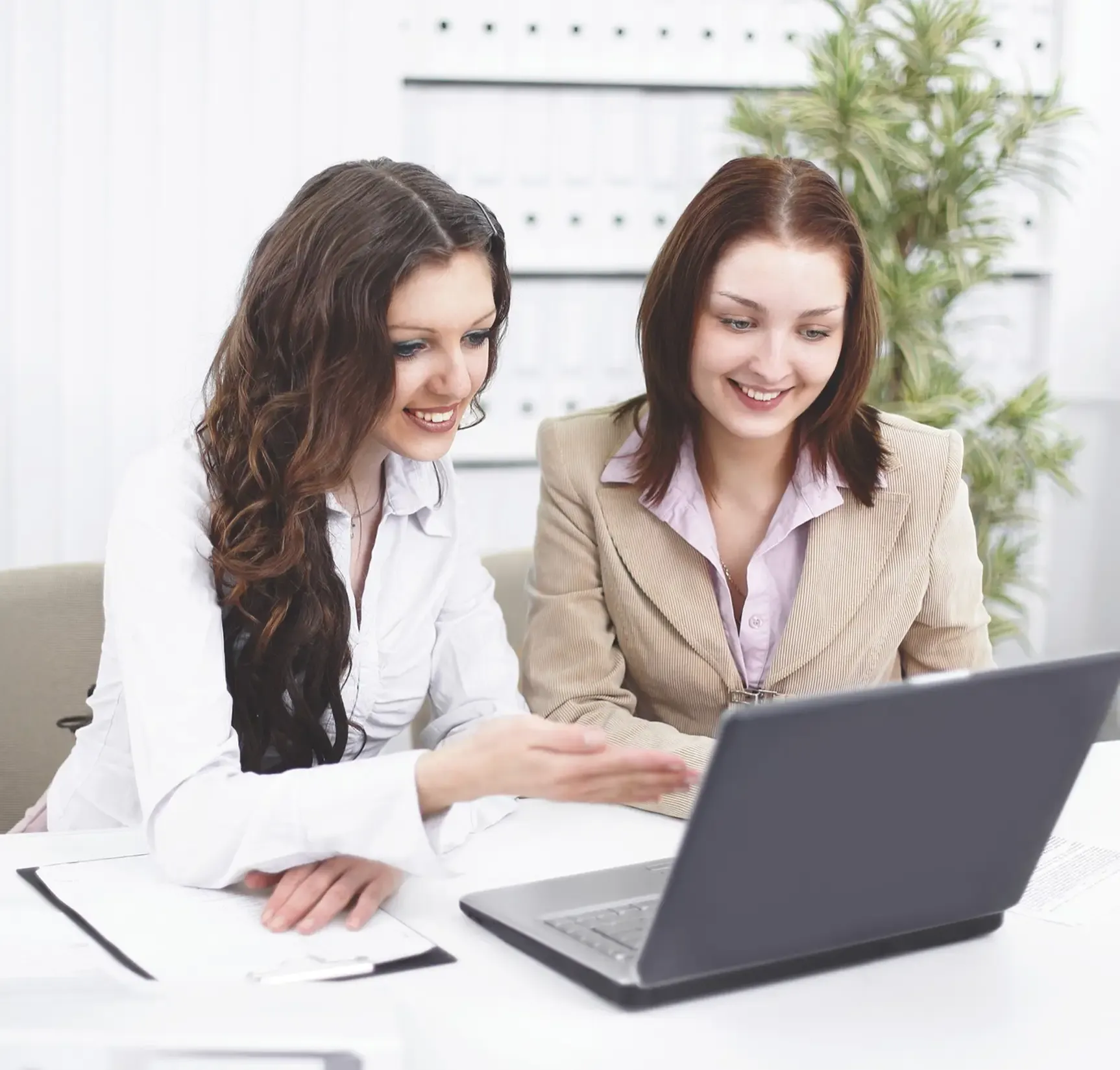 FAQs About AI-Powered Knowledge Management